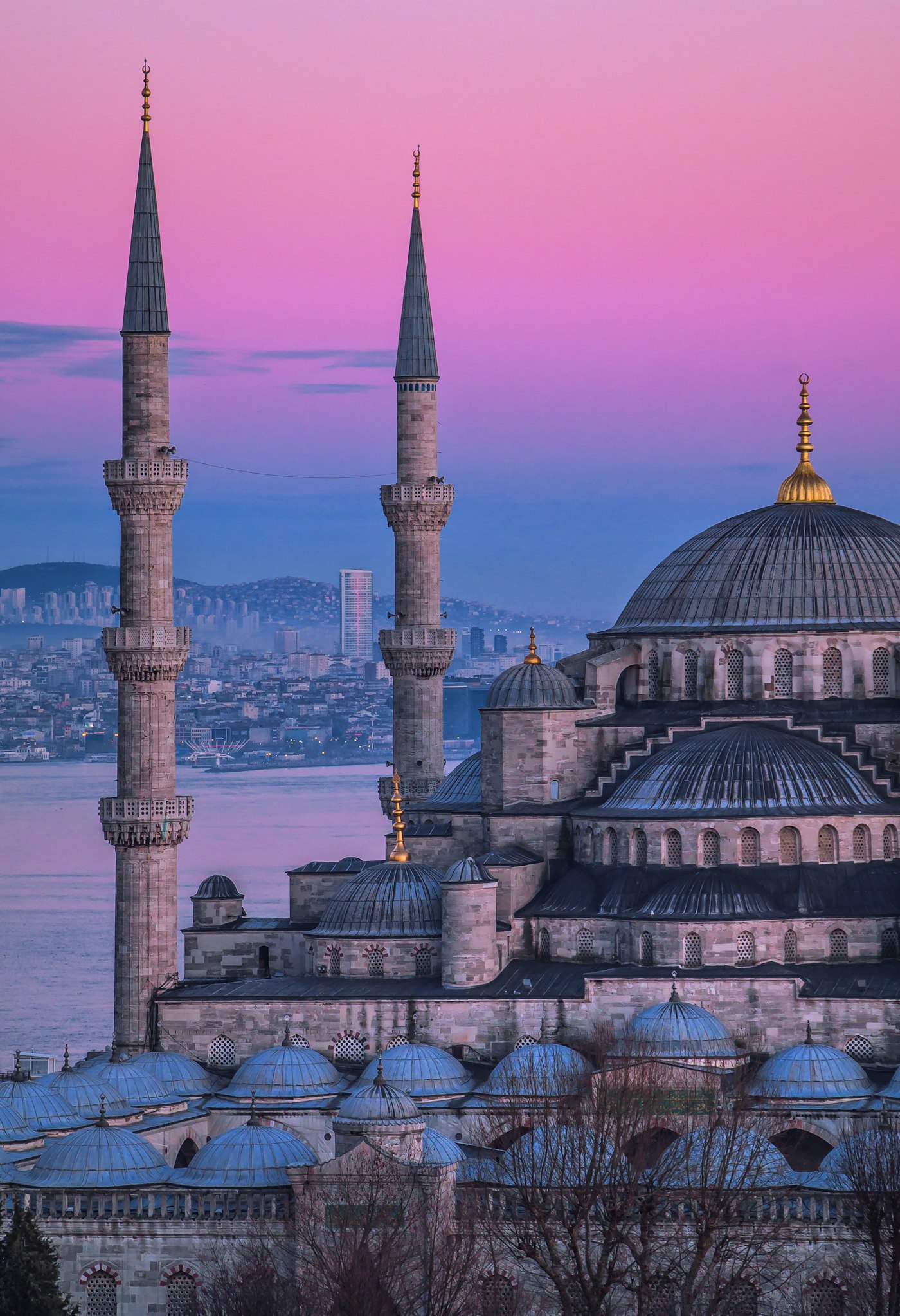The Blue Mosque in Istanbul at dusk